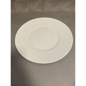 Crate and Barrel Tamiko Chop Plate 13 1/4" Round Serving Platter